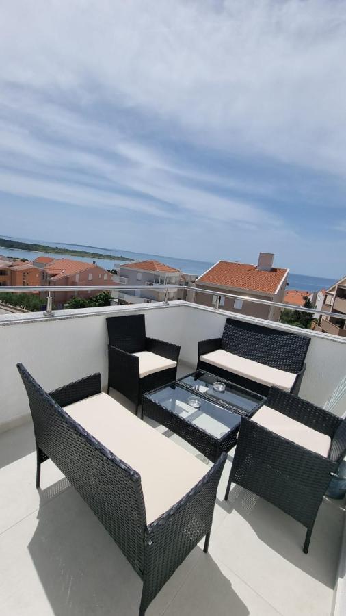 Kings Landing Novalja Exterior foto