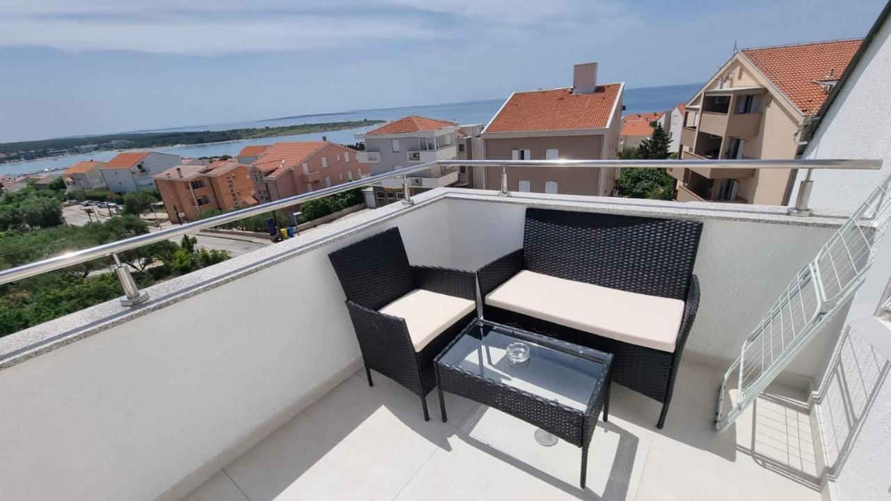 Kings Landing Novalja Exterior foto